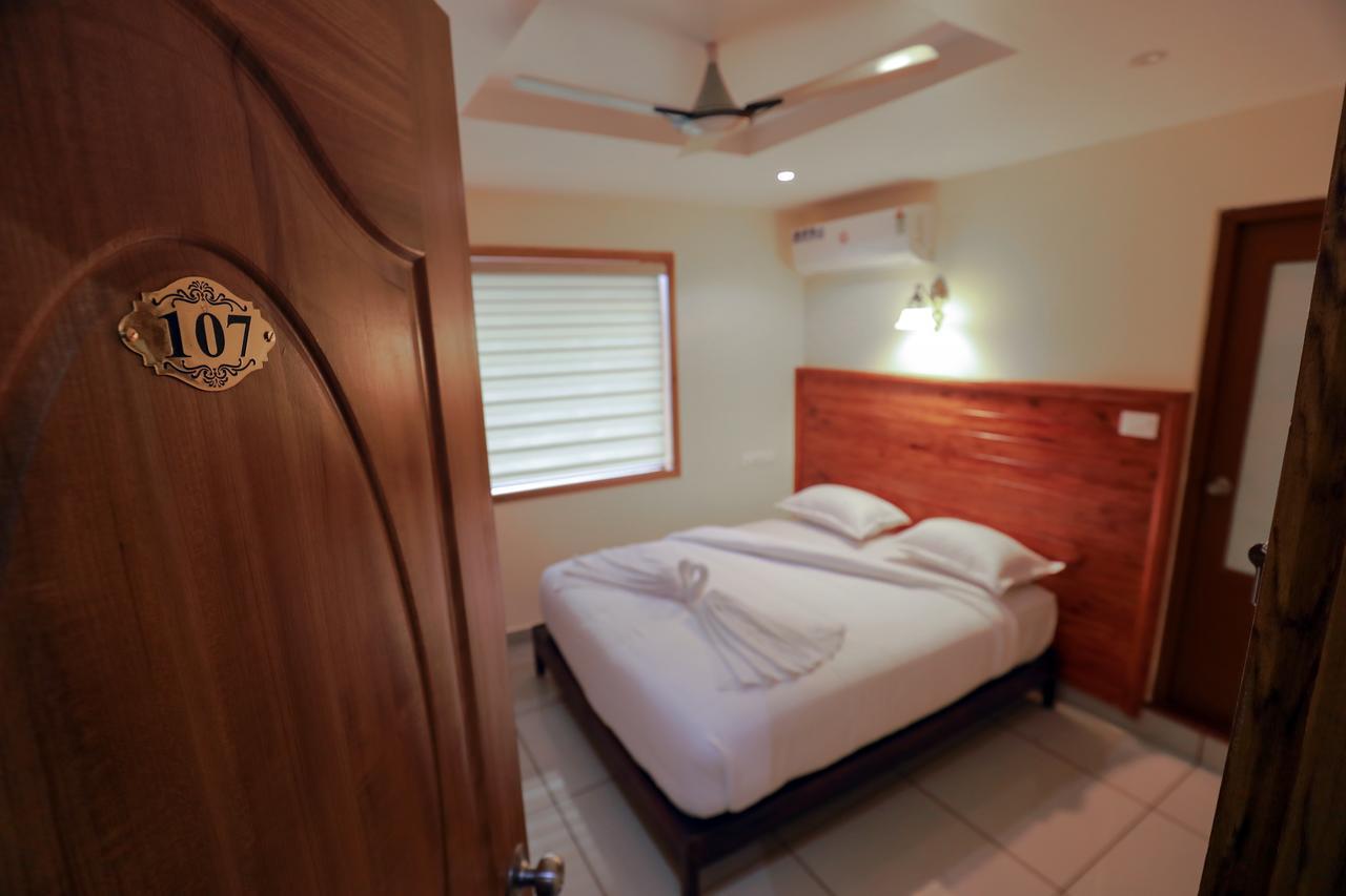 Roses Inn Fortkochi Εξωτερικό φωτογραφία
