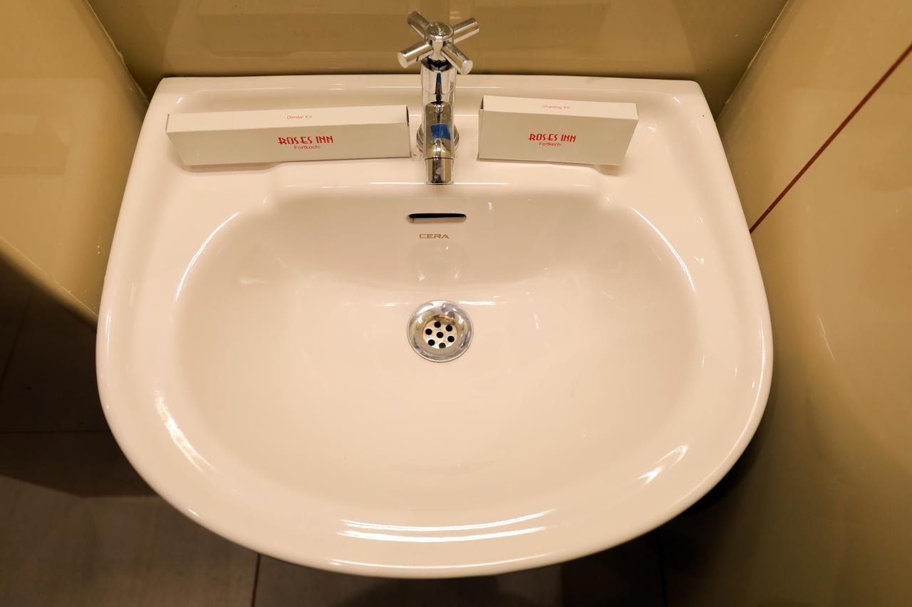 Roses Inn Fortkochi Εξωτερικό φωτογραφία
